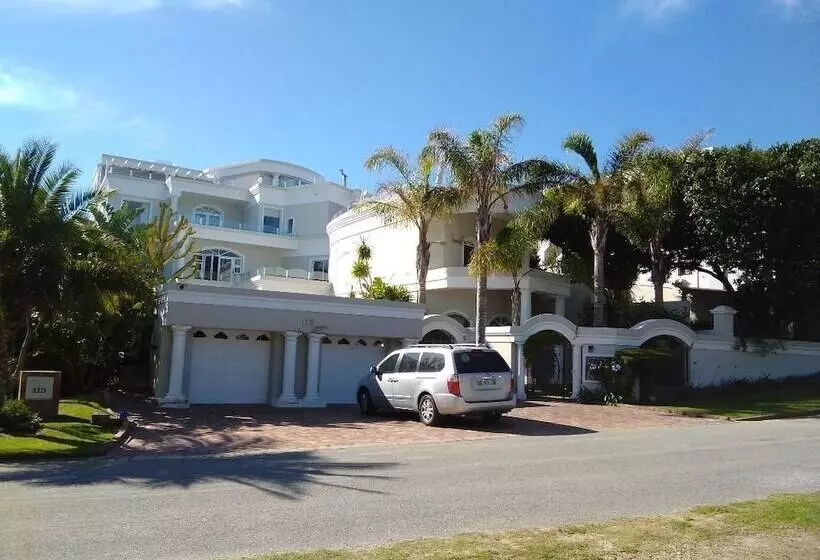 پانسیون 115 On Beachy Head Drive Guest House