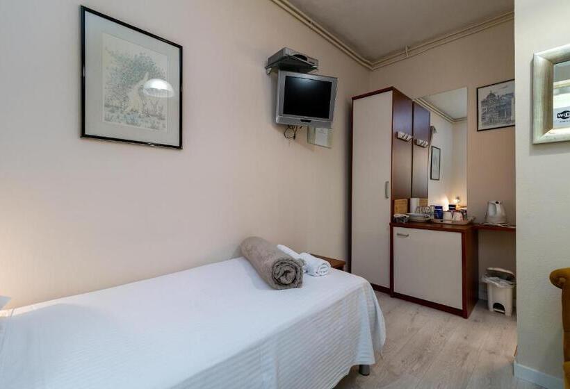 بنسيون House Bakica