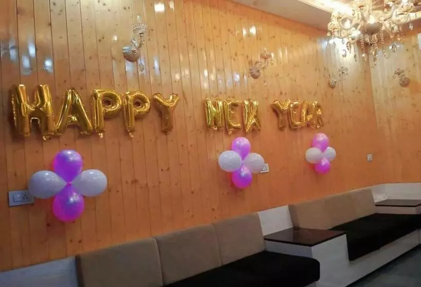 ホテル Collection O 26857  P.s. Royal Heritage