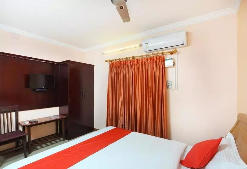 ホテル Dreams Manor By Oyo Rooms