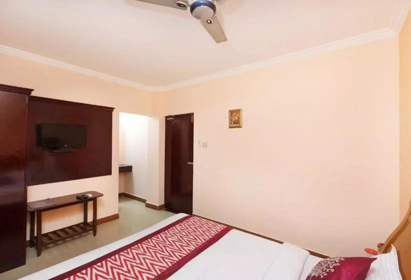 ホテル Dreams Manor By Oyo Rooms