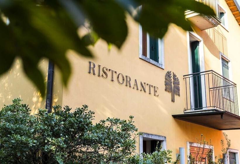 فندق Due Platani