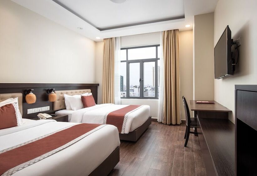 בית מלון כפרי Hm Grand Central