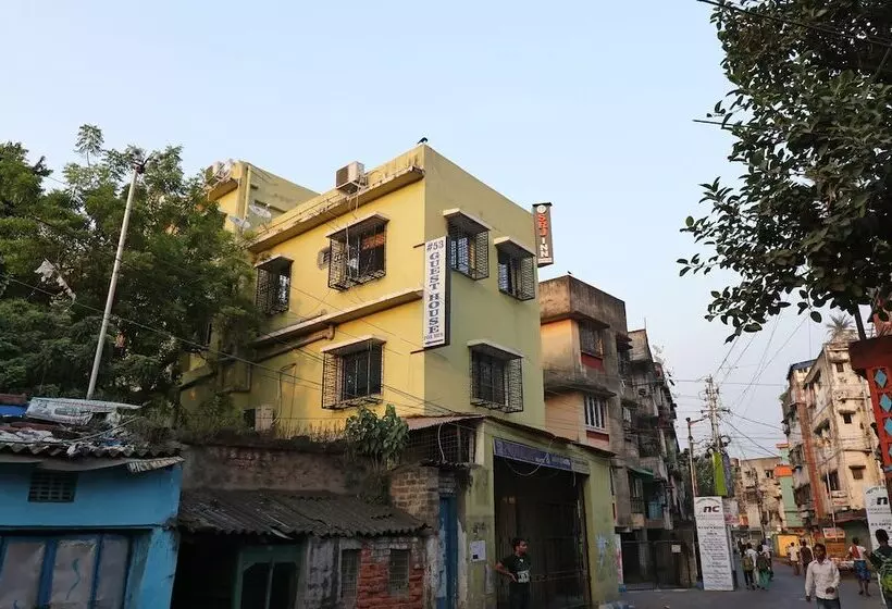 Hotelli Srj Inn By Oyo Rooms