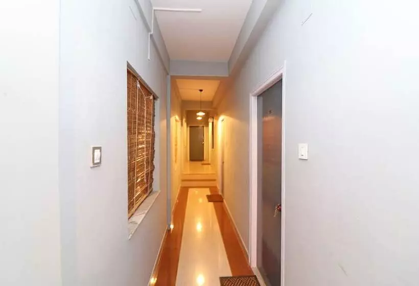 Hotelli Srj Inn By Oyo Rooms