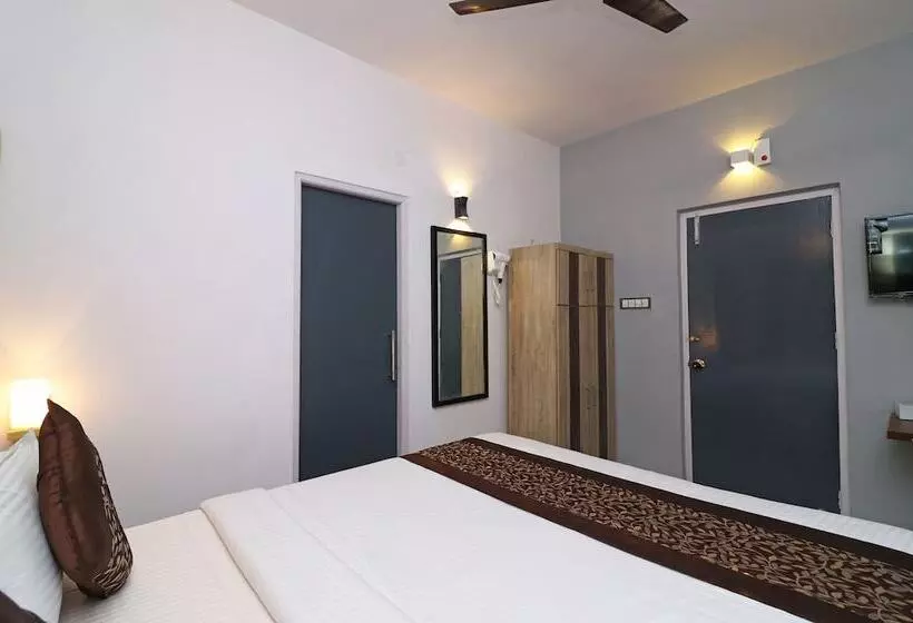 Hotelli Srj Inn By Oyo Rooms
