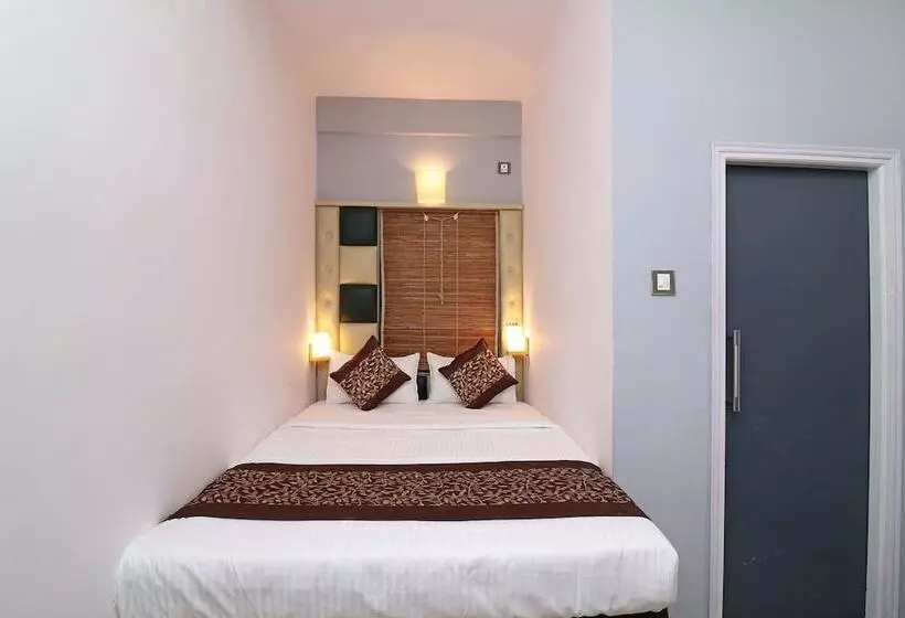 Hotelli Srj Inn By Oyo Rooms