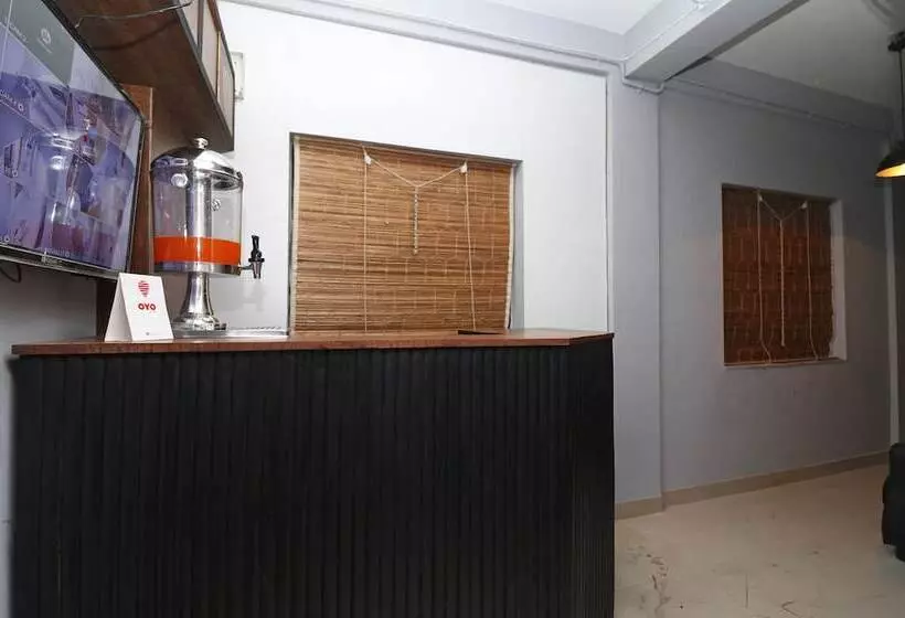 Hotelli Srj Inn By Oyo Rooms