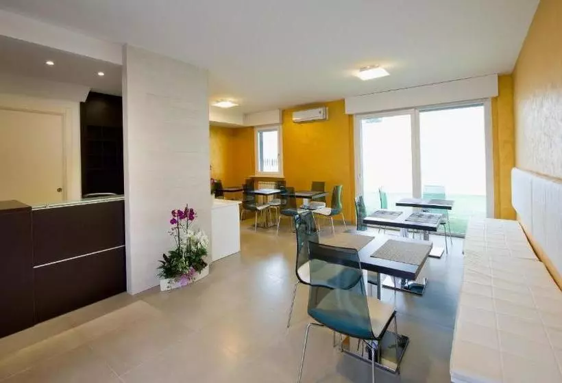 Jolie Bed And Breakfast