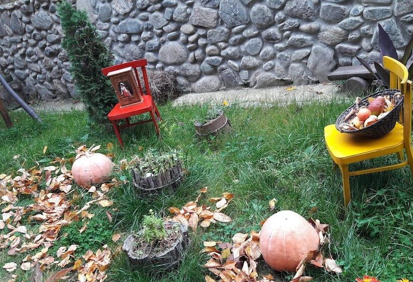 پانسیون Artsiv Guesthouse