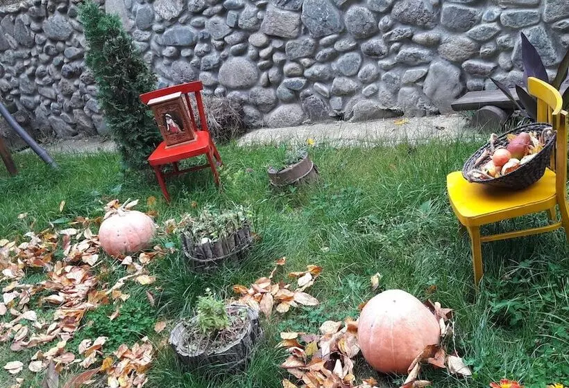 Majatalo Artsiv Guesthouse