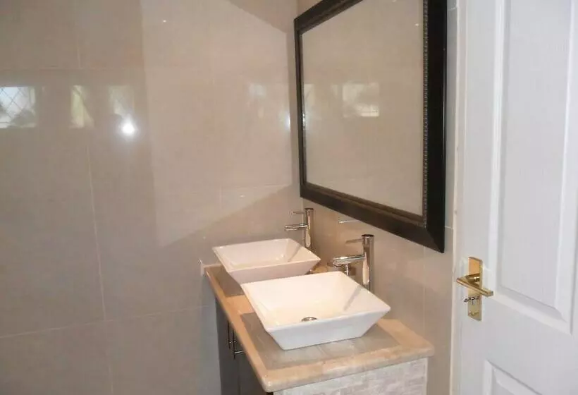 The Elephant Hills B&b