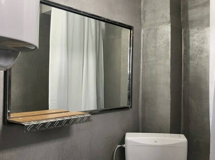 ユースホステル Kisas Place