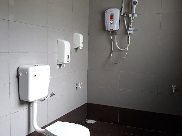 Garden Guest House Hostel