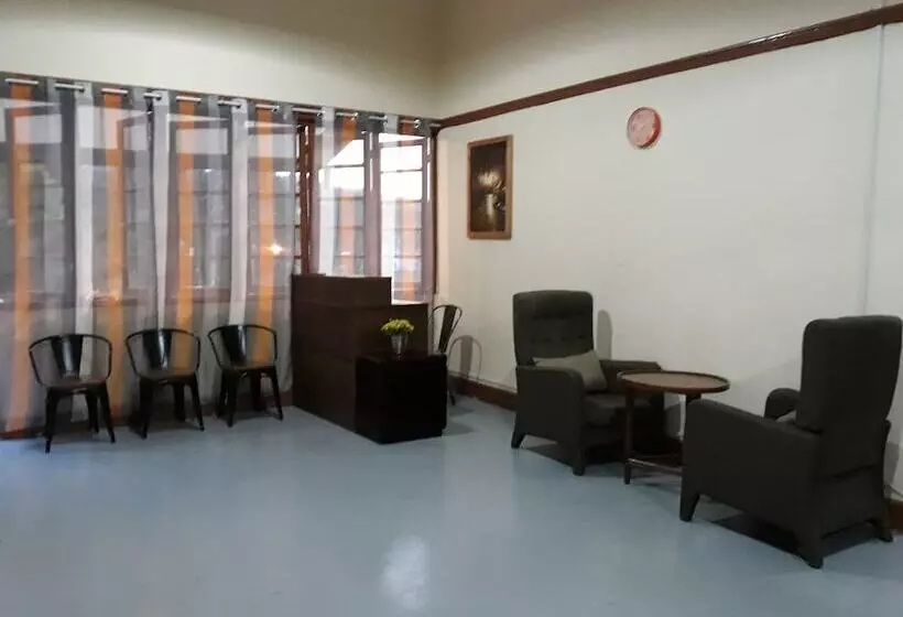 Garden Guest House   Hostel