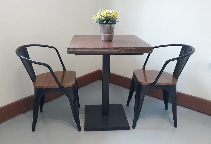 Garden Guest House Hostel