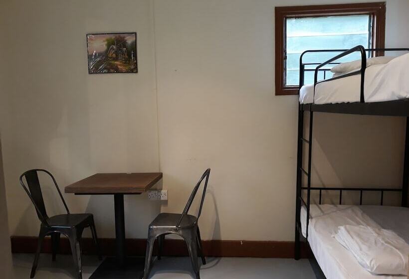 Garden Guest House Hostel