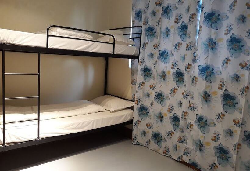 Garden Guest House Hostel