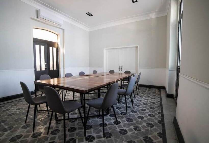 هتل Business Real 500