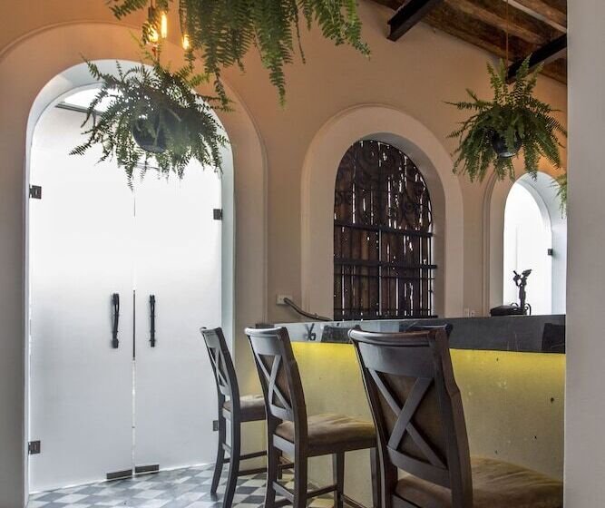 هتل Business Real 500