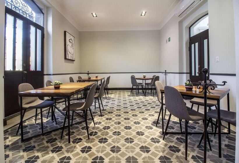 هتل Business Real 500