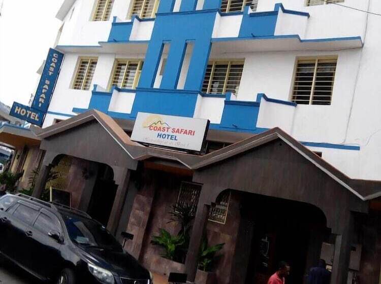 هتل Coast Safari