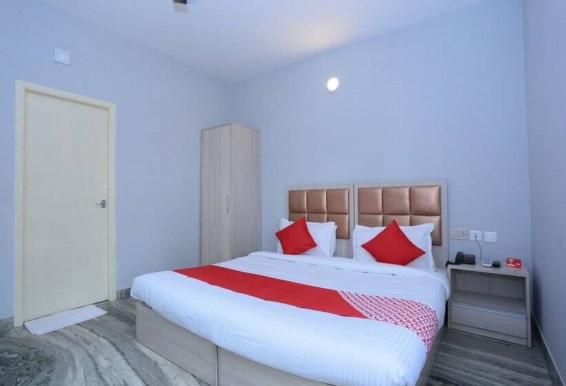 هتل Prince Palace