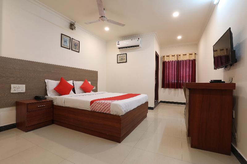 فندق Inaya By Oyo Rooms