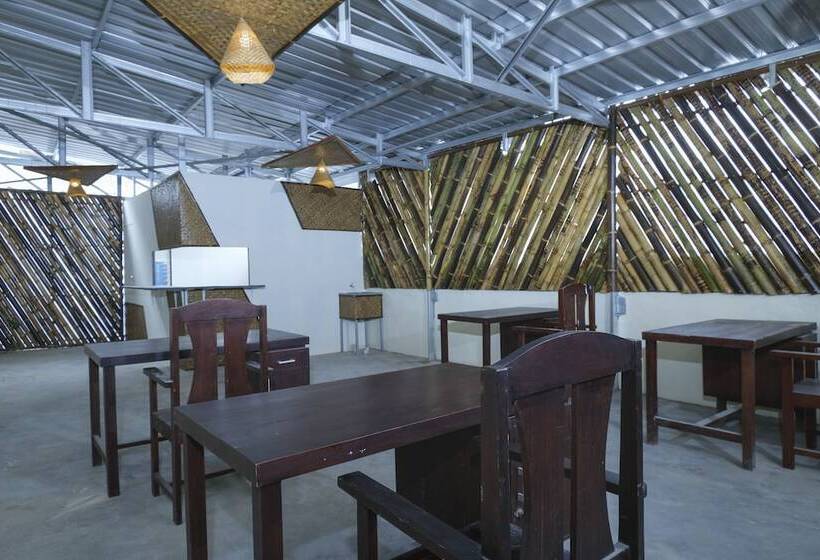 هاستل Oyo 265 Nurdiono House Kentungan