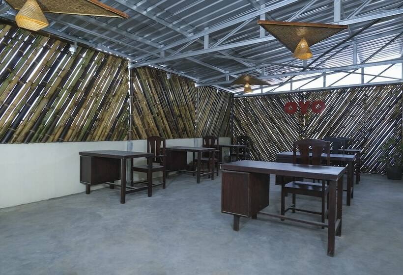 هاستل Oyo 265 Nurdiono House Kentungan