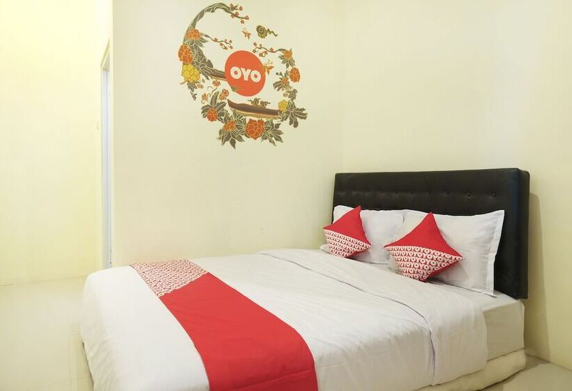 هاستل Oyo 265 Nurdiono House Kentungan