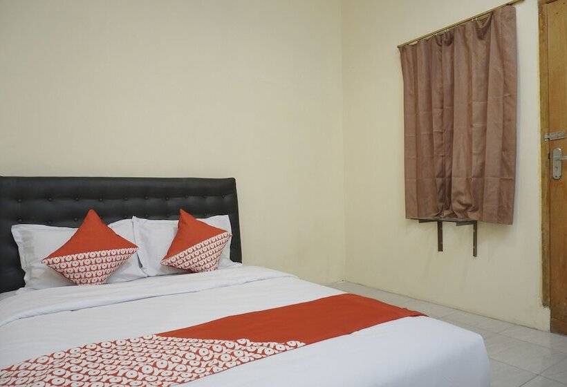 هاستل Oyo 265 Nurdiono House Kentungan