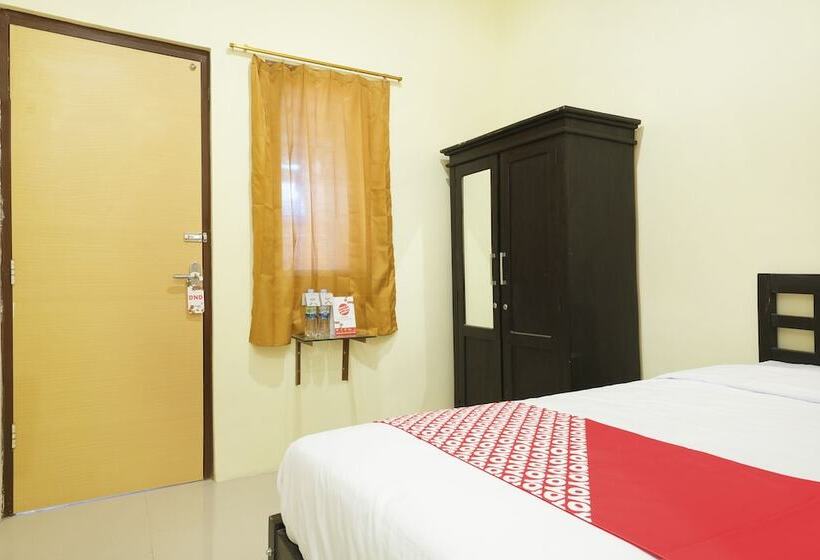 هاستل Oyo 265 Nurdiono House Kentungan