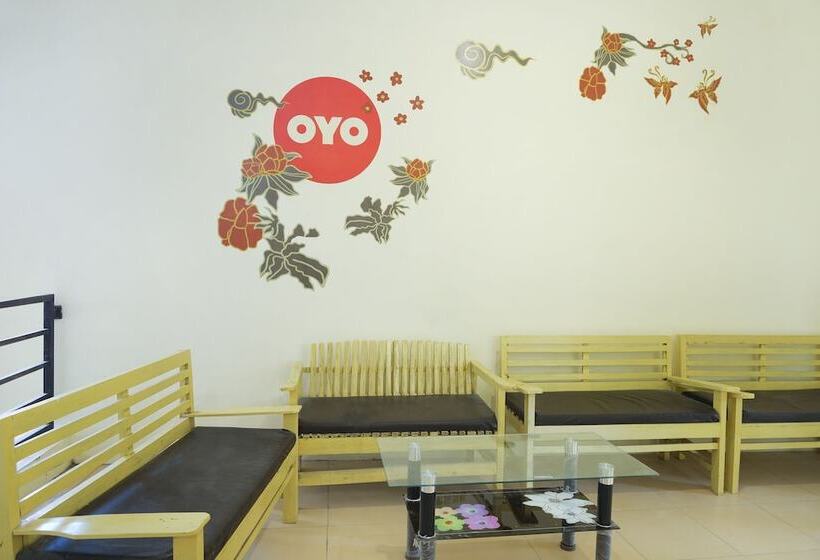 هاستل Oyo 265 Nurdiono House Kentungan
