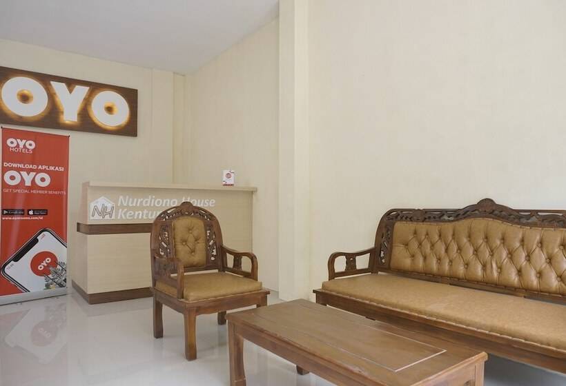 هاستل Oyo 265 Nurdiono House Kentungan