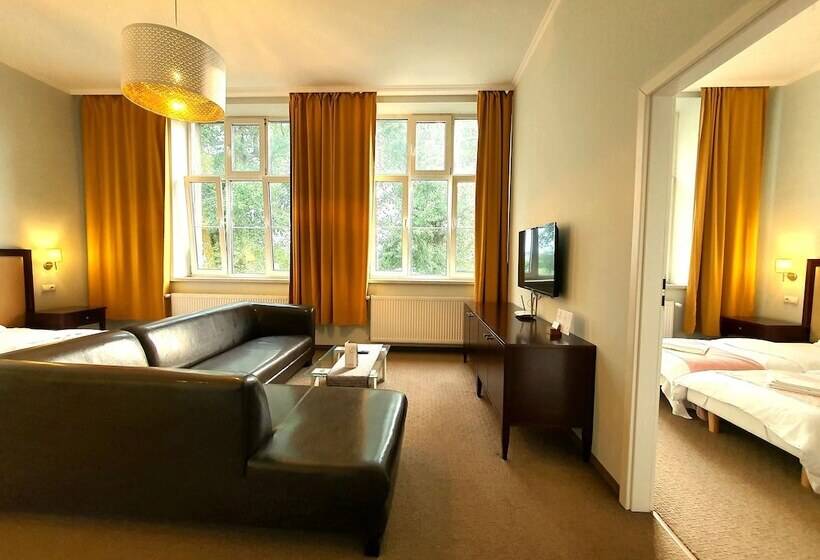 Holiday Suites Cracow