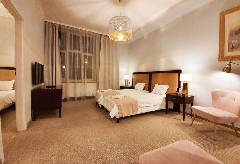 Holiday Suites Cracow