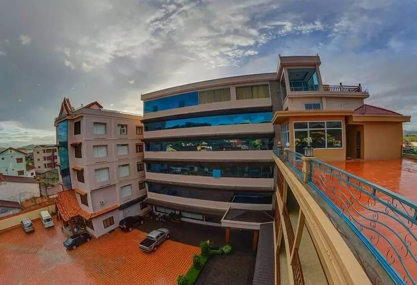 ホテル Anoulackkhenlao