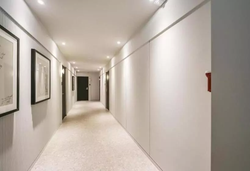 Changwon Brown Dot Hotel Palyong