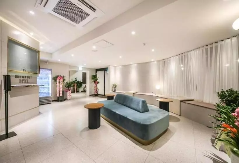 Changwon Brown Dot Hotel Palyong