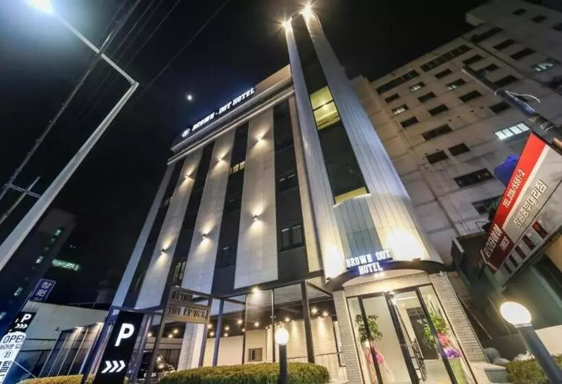 Changwon Brown Dot Hotel Palyong