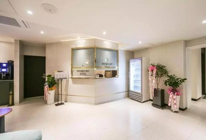 Changwon Brown Dot Hotel Palyong