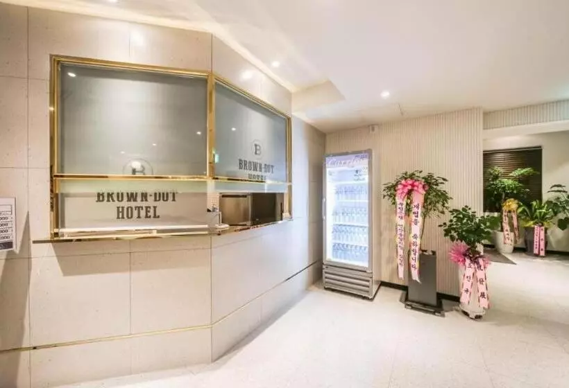 Changwon Brown Dot Hotel Palyong