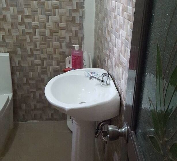 호텔 Chicos Apartments Pangasinan