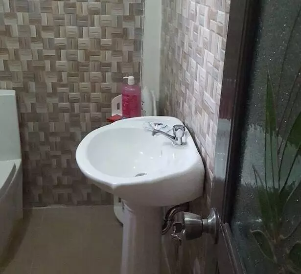 ホテル Chicos Apartments Pangasinan