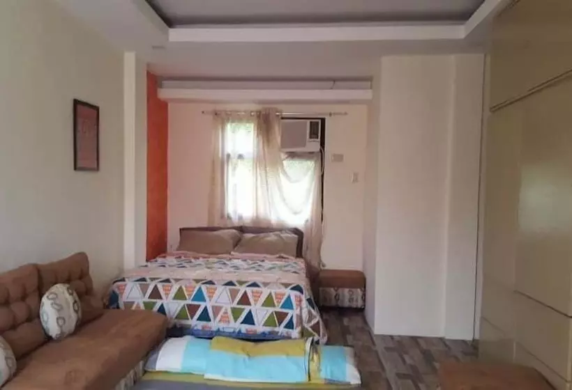 ホテル Chicos Apartments Pangasinan
