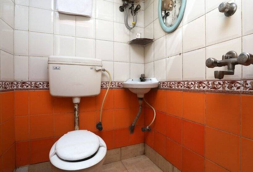 هتل Oyo 16600 Ken Guest House 2