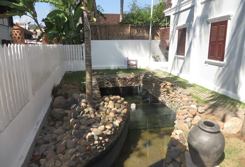 ホテル Queen's House