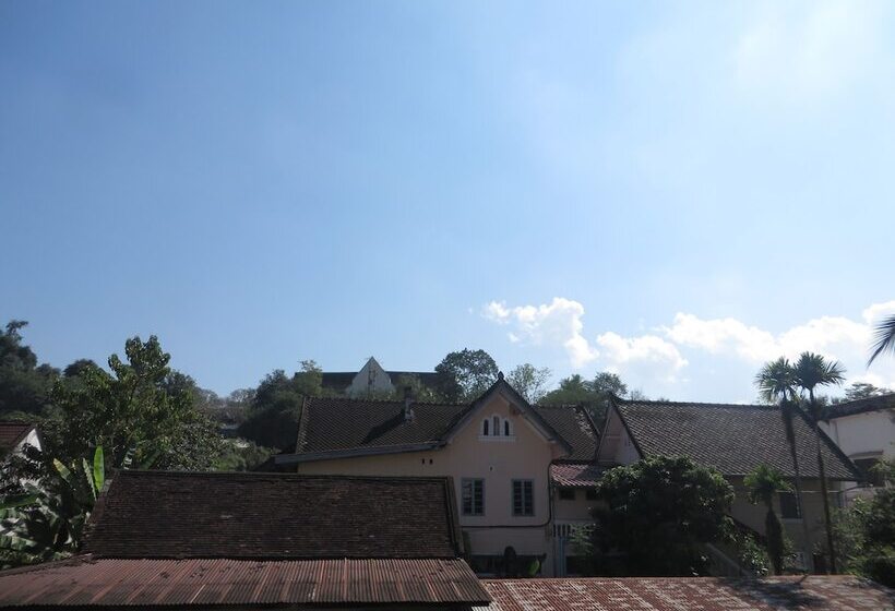 ホテル Queen's House