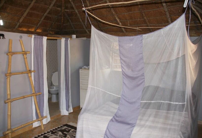 هتل Sarahma Lodge Simal